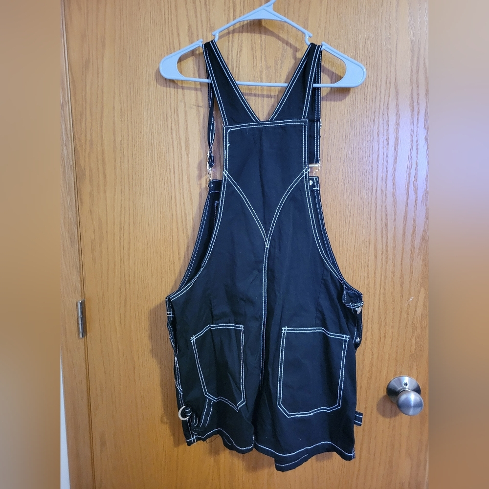 Hot Topic Tripp Large Shortalls - Picture 2 of 3